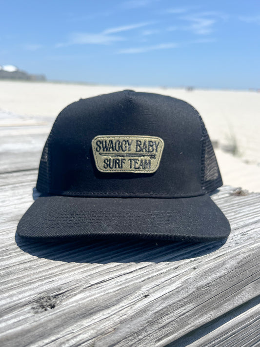 Surf Team - black trucker